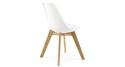 Chaise scandinave blanche pieds chêne Swevik