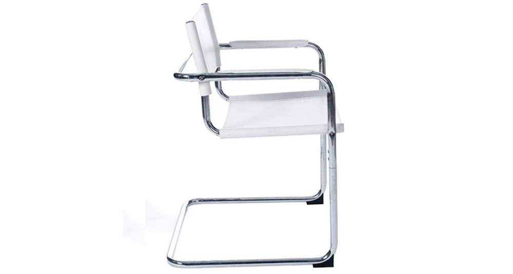 Chaise blanche pour accueil Meredith