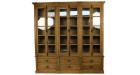 Grande bibliothèque en bois recyclé