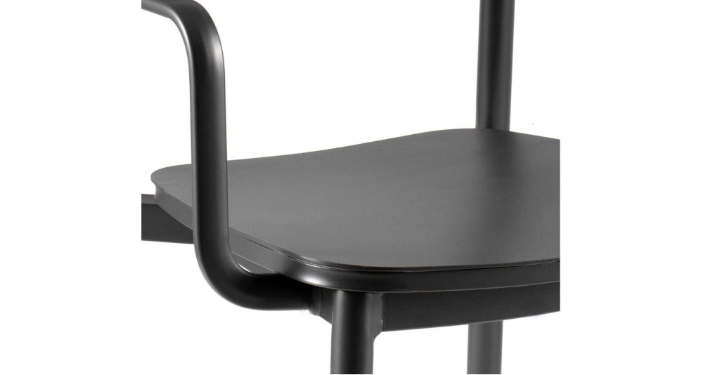 Lot 15 fauteuils empilables en aluminium Malta