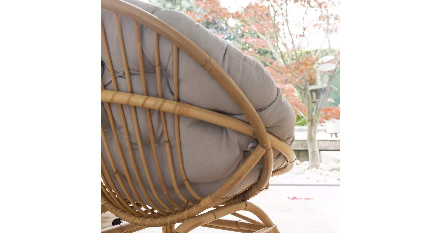 Fauteuil Coquille XXL en rotin naturel avec coussin