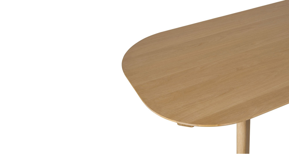 Table de repas ovale en bois de chêne Simona