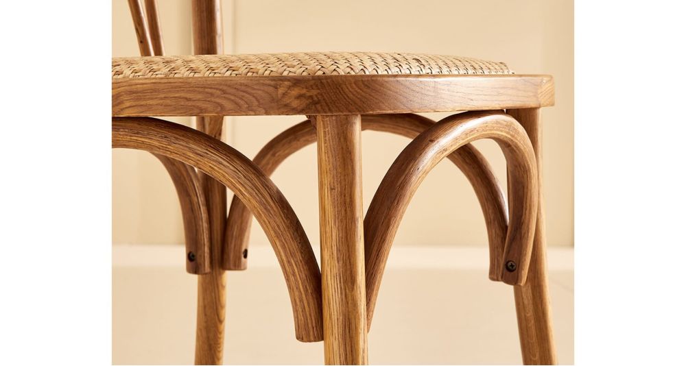 Lot 2 chaises en chêne et assise rotin Adèle