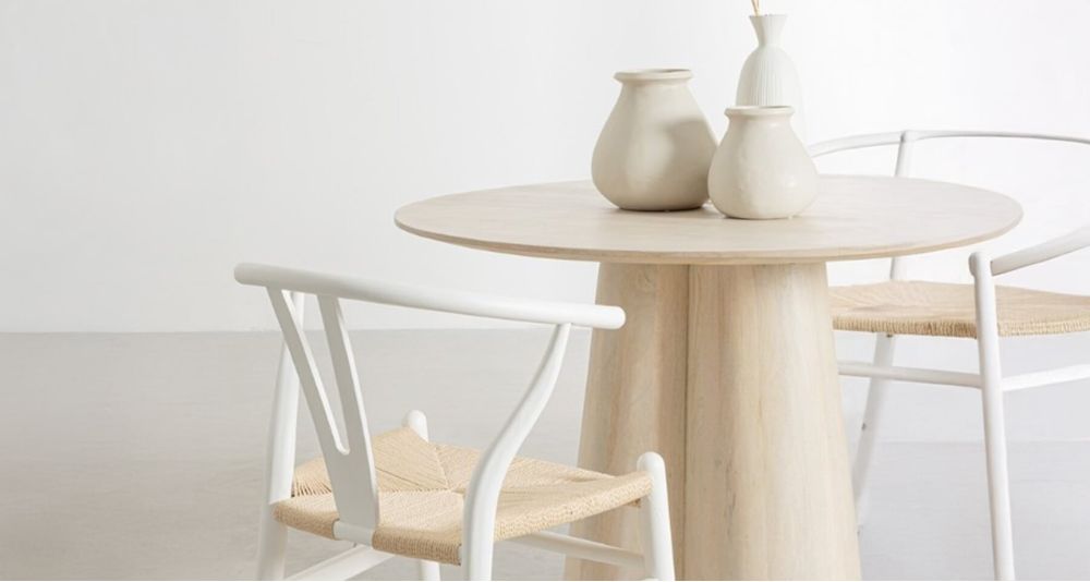 Table ronde diamètre 120 cm en bois Nassor