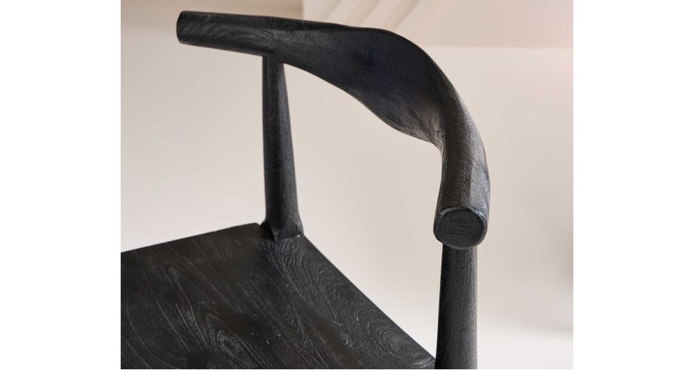 Lot de 2 chaises Lucien en acacia noir, style graphique
