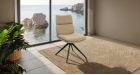 Lot de 2 chaises de repas en cuir Eva - beige - vue de face - ambiance