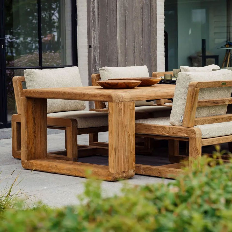 Table de repas Susan et fauteuil lounge assorti teck Gescova
